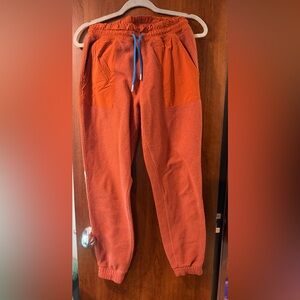 Cotopaxi women’s fleece joggers